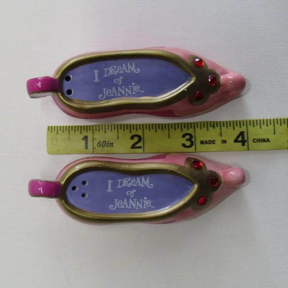 CPT Holdings Inc. 2000 I Dream of Jeannie Shoes Salt & Pepper Shakers Figurines